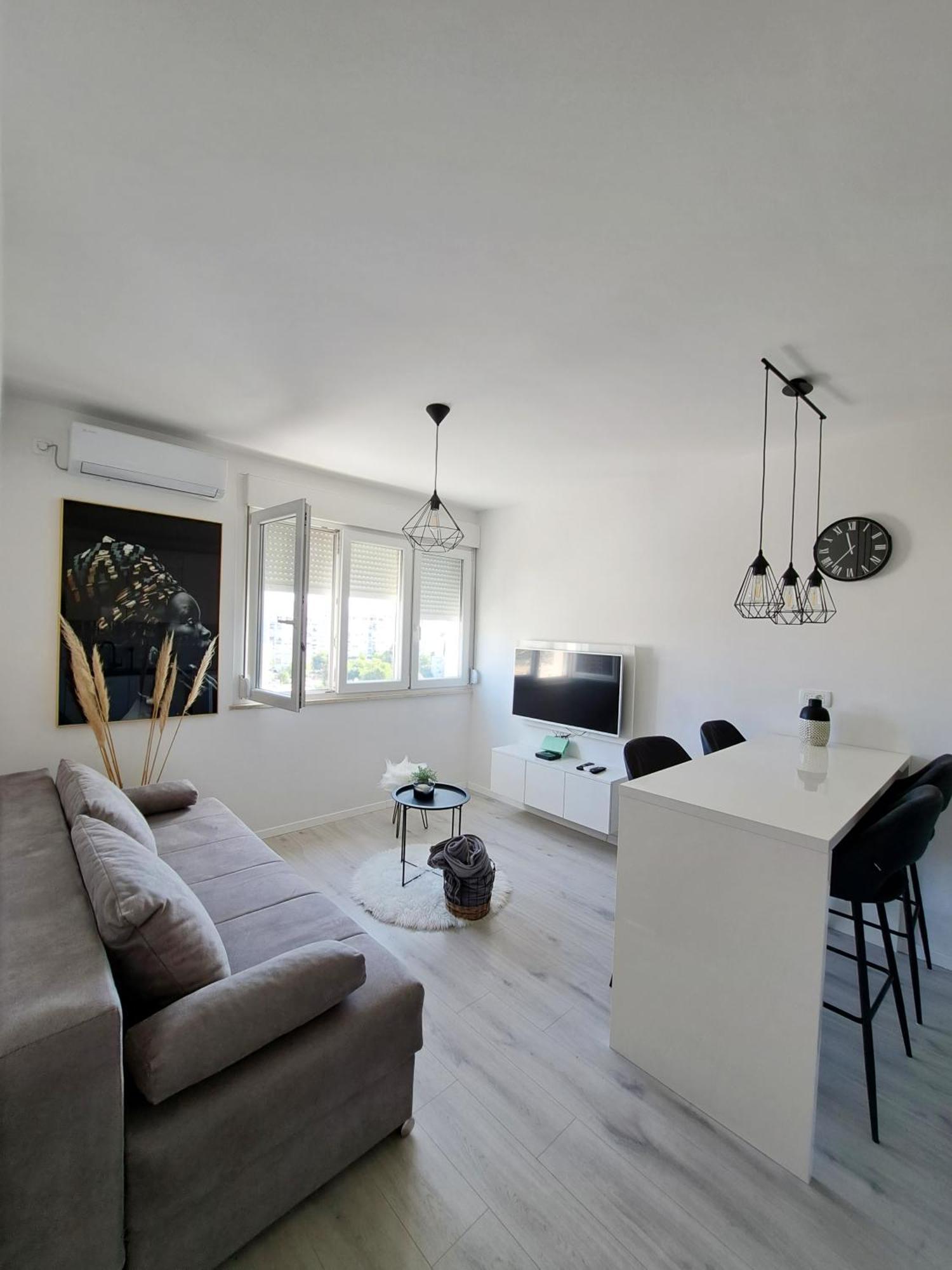 New! Top Apartment, Split View From Above Eksteriør billede