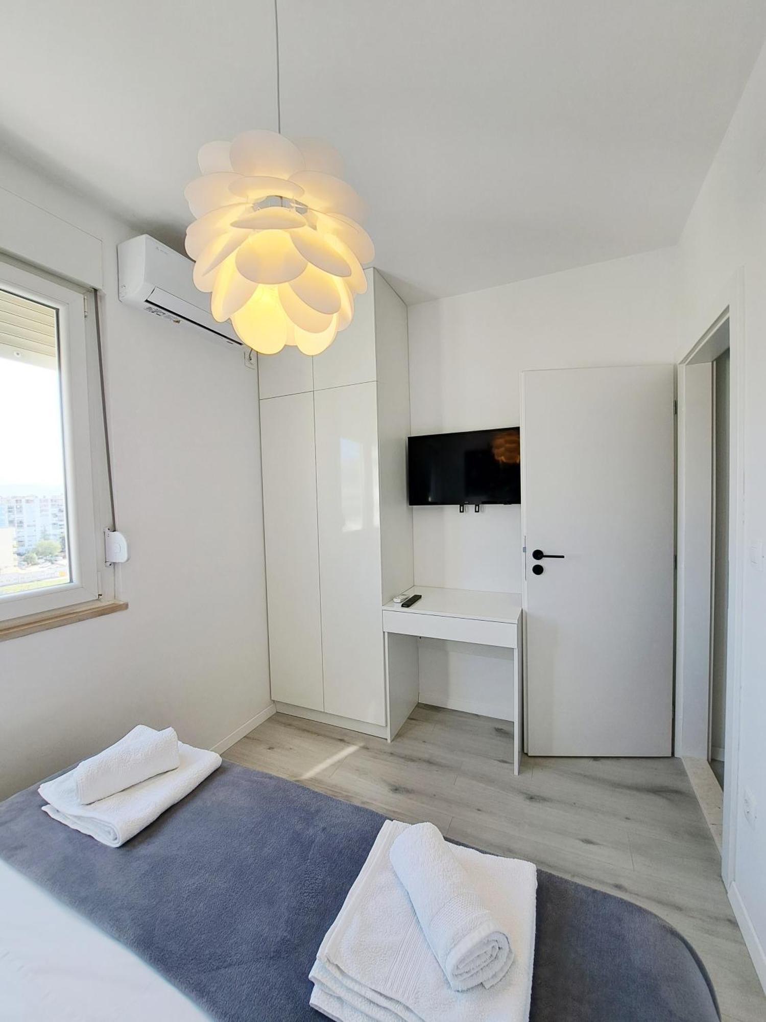 New! Top Apartment, Split View From Above Eksteriør billede